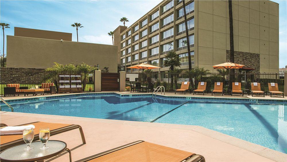 Courtyard By Marriott Los Angeles Woodland Hills Dış mekan fotoğraf