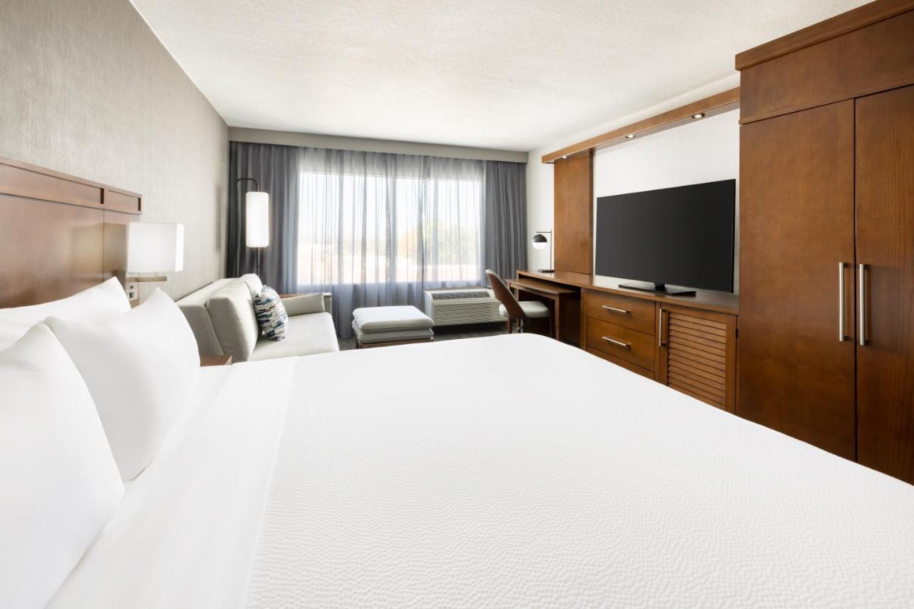 Courtyard By Marriott Los Angeles Woodland Hills Dış mekan fotoğraf