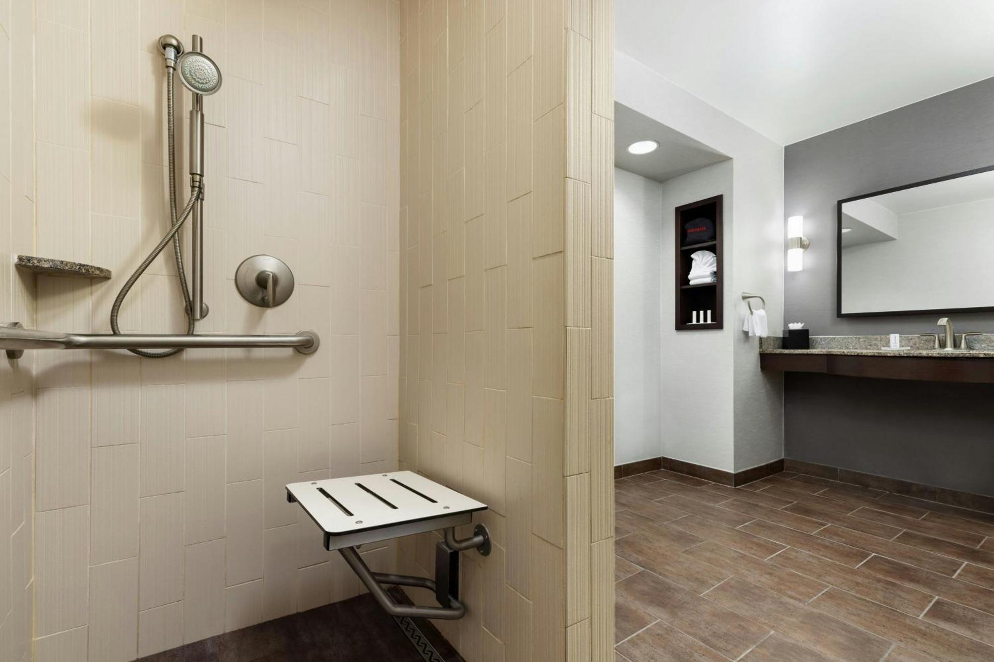 Courtyard By Marriott Los Angeles Woodland Hills Dış mekan fotoğraf